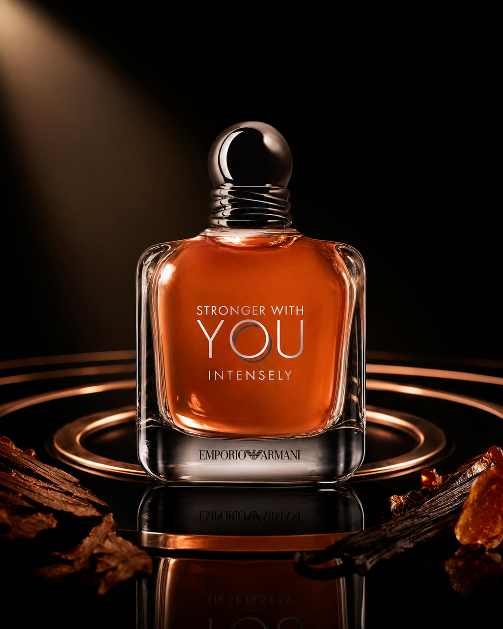 Emporio Armani Stronger With You Intensely Eau de Parfum - صورة حملة عطرية: 05 campaign black lacquer vanilla