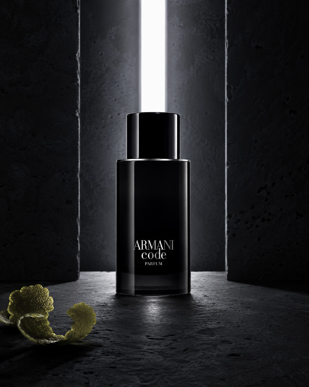 Giorgio Armani Armani Code Parfum - صورة حملة عطرية: 02 campaign black travertine