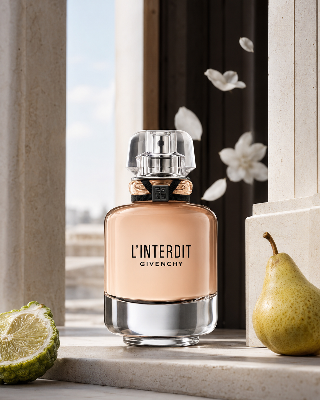 Givenchy L’Interdit Eau de Parfum - صورة حملة عطرية: 03 campaign bergamot pear threshold